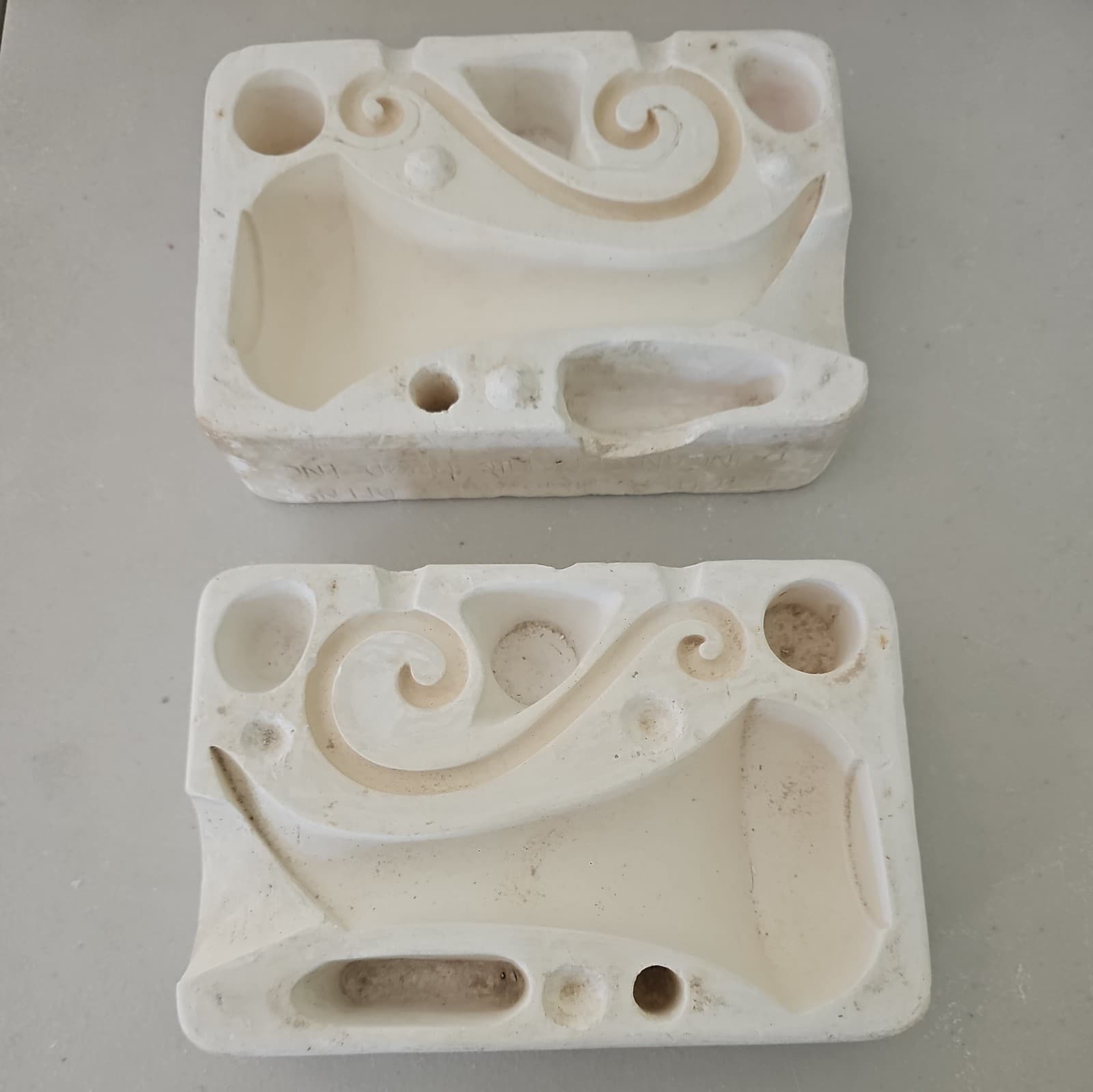 VINTAGE 1962 DUNCAN NO. 8 PITCHER WITH WAX HANDLE CERAMIC SLIP CAST MOLD