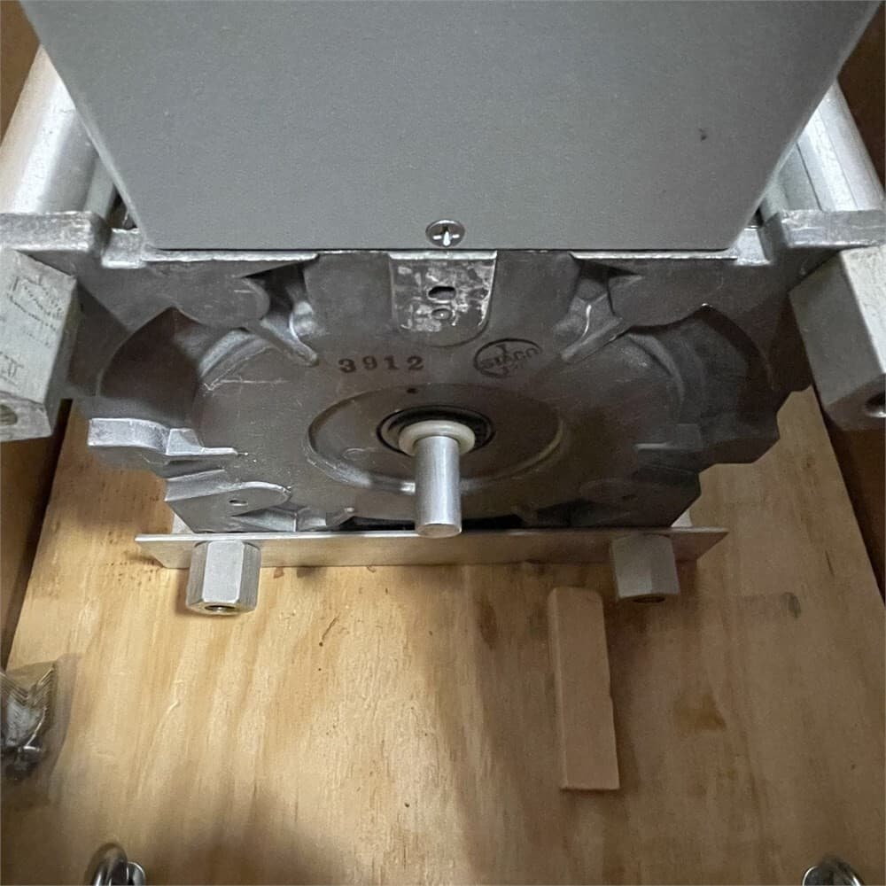 STACO VARIAC VARIABLE TRANSFORMER 2510CT-3.  240V, 3ph, 25A *NEW OPEN BOX* 6