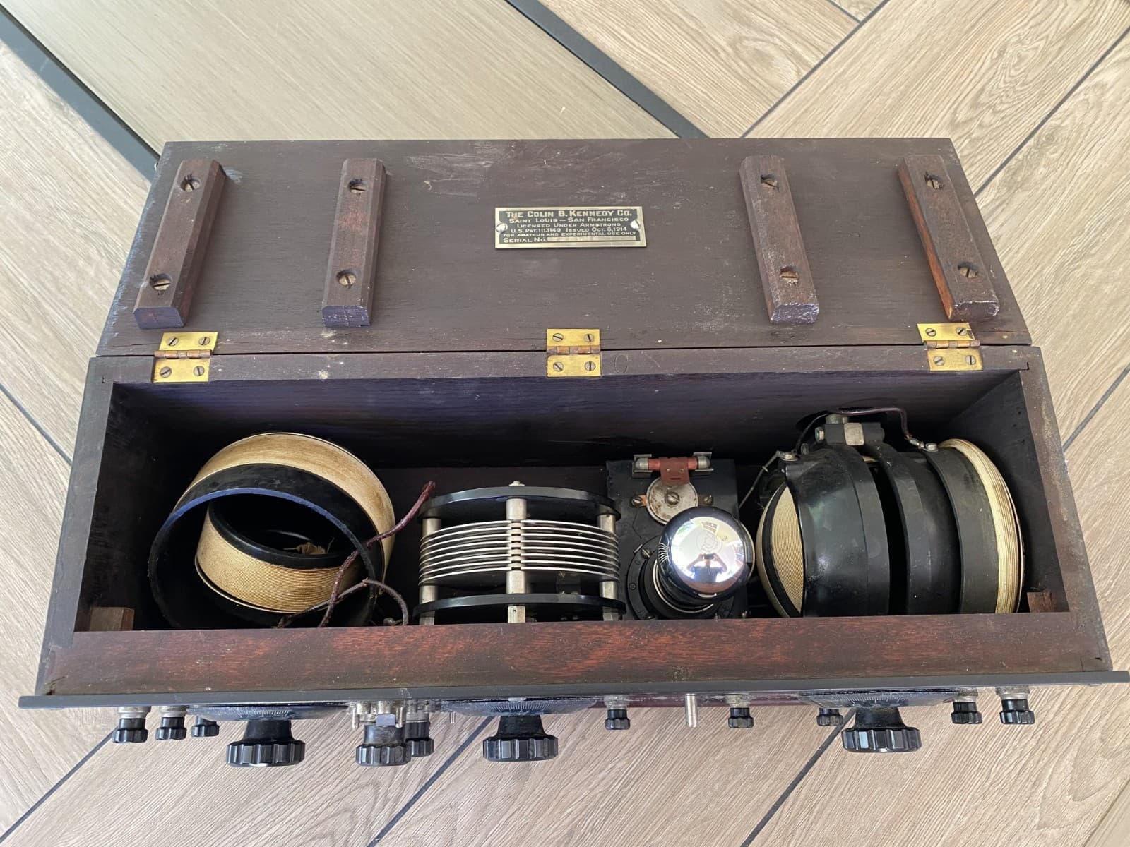 Kennedy 281 Radio w/ UX-201A Detector Tube & 6 Extra Tubes (UNTESTED)  1920-30s 5