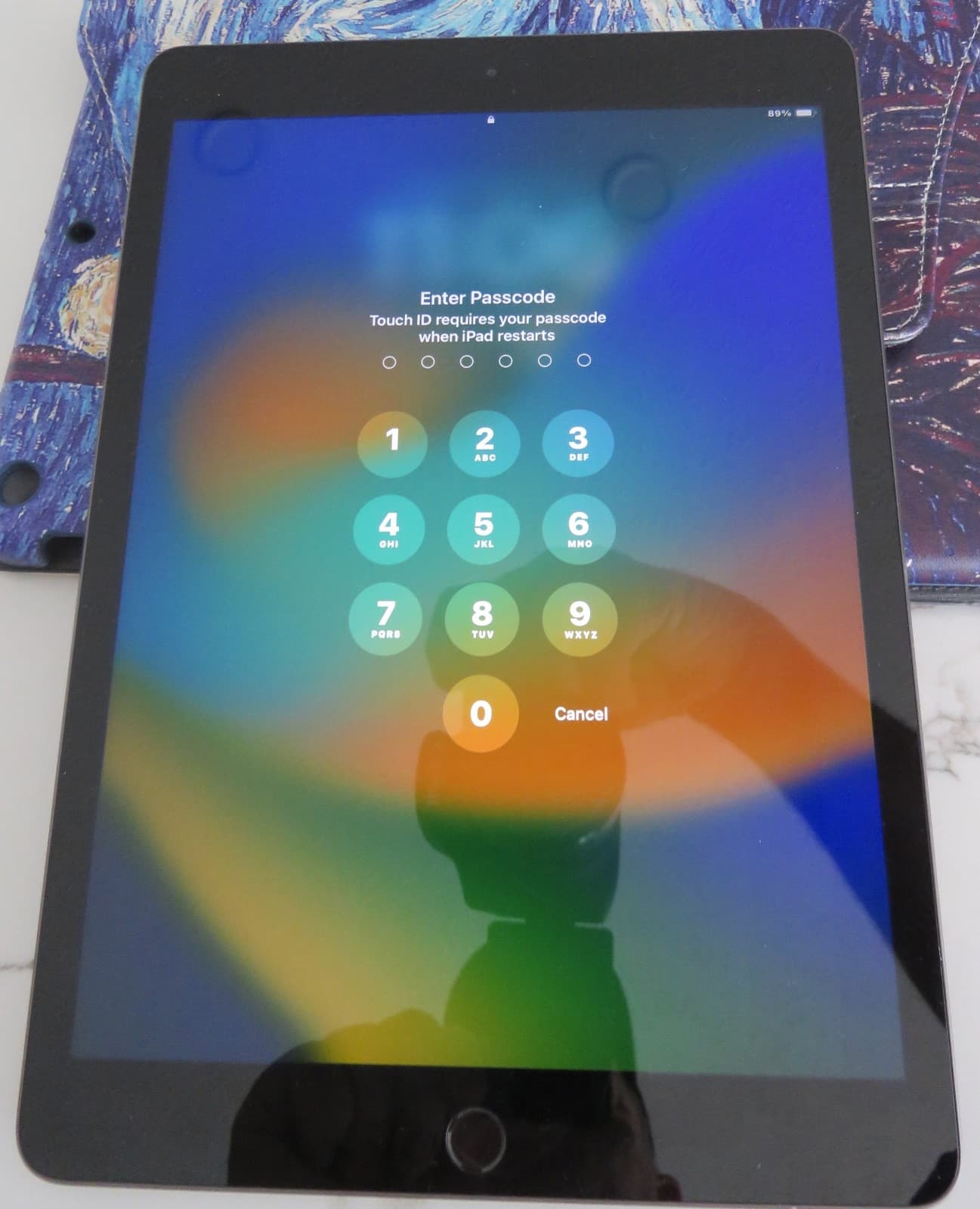 Apple iPad 7th generation 128gb Wi-Fi, 10.2 in Space Gray + Case/Keyboard Bundle 2