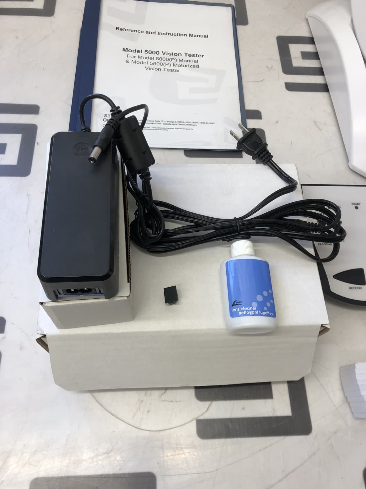 Stereo Optical Optec 5500 Motorized Vision Tester 5500 Screener W/ 12 SLIDES 6