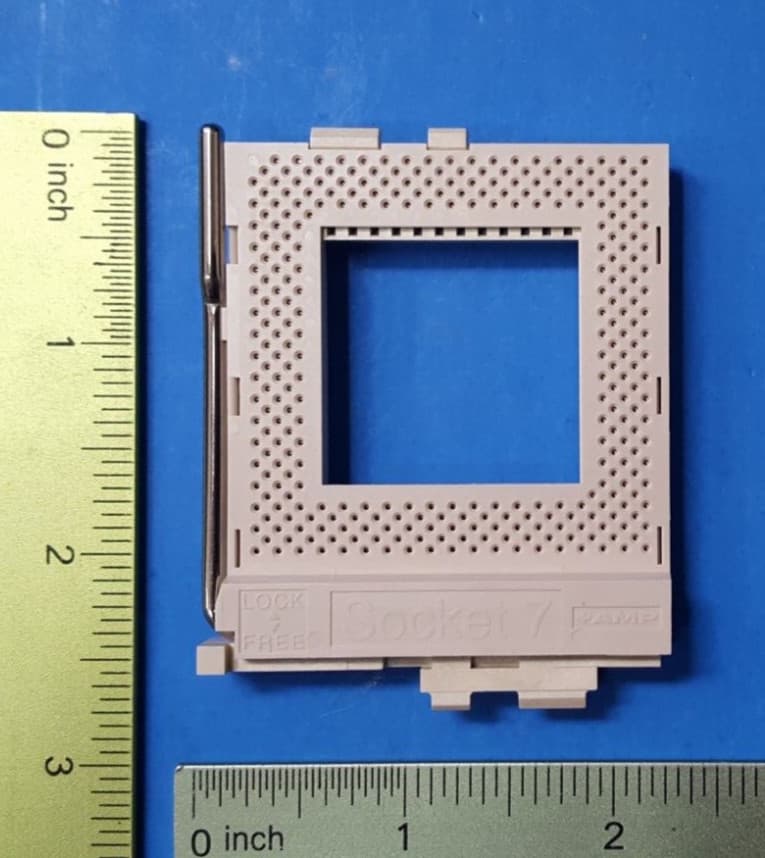 IC Socket , 916657-3 , AMP, 321 (19 x 19) Pos PGA, Socket 7, Through Hole