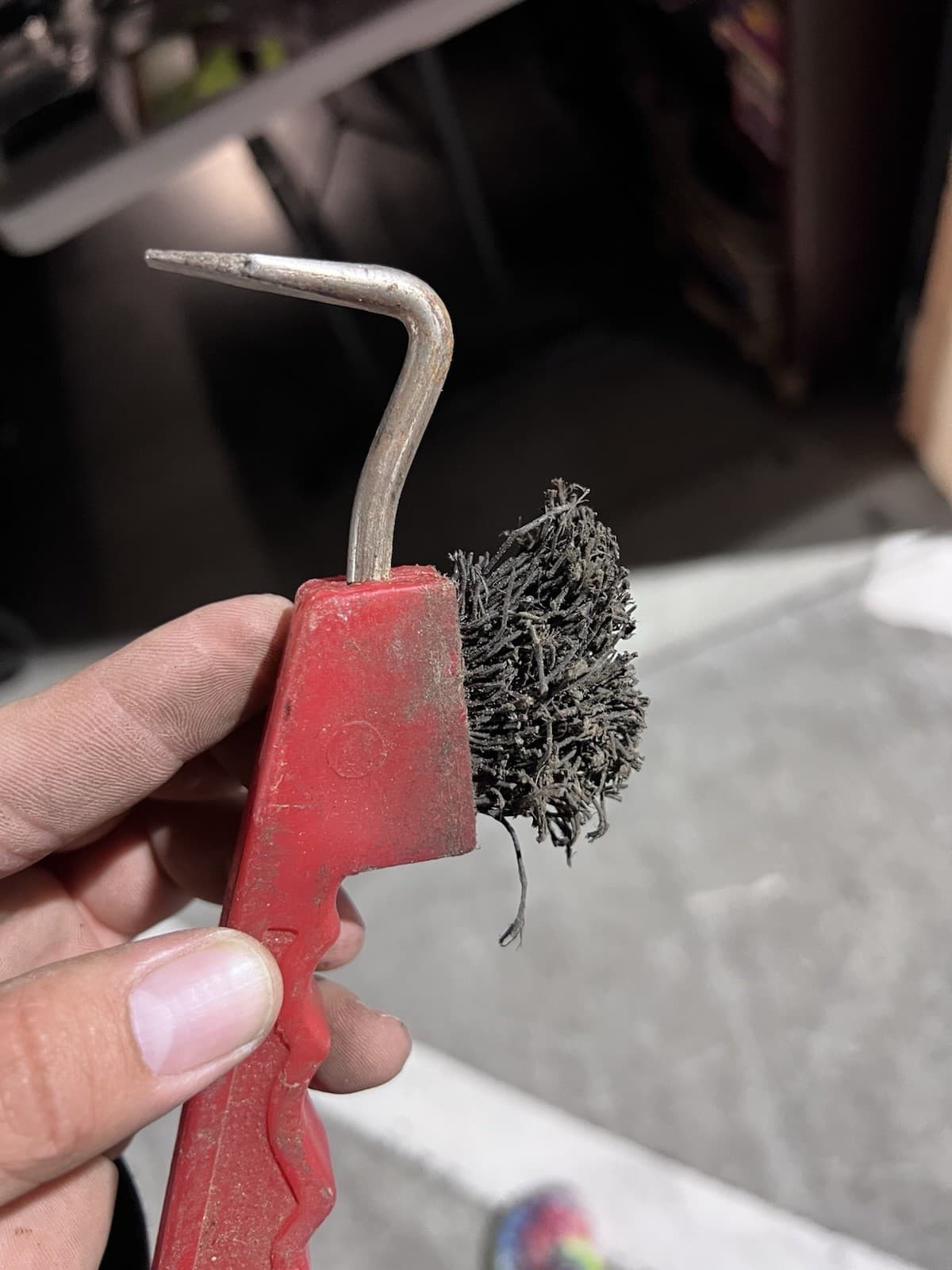 Red Horse Hoof Pick with Brush, Horse Hoof Cleaning Tool Plastic Handle 6