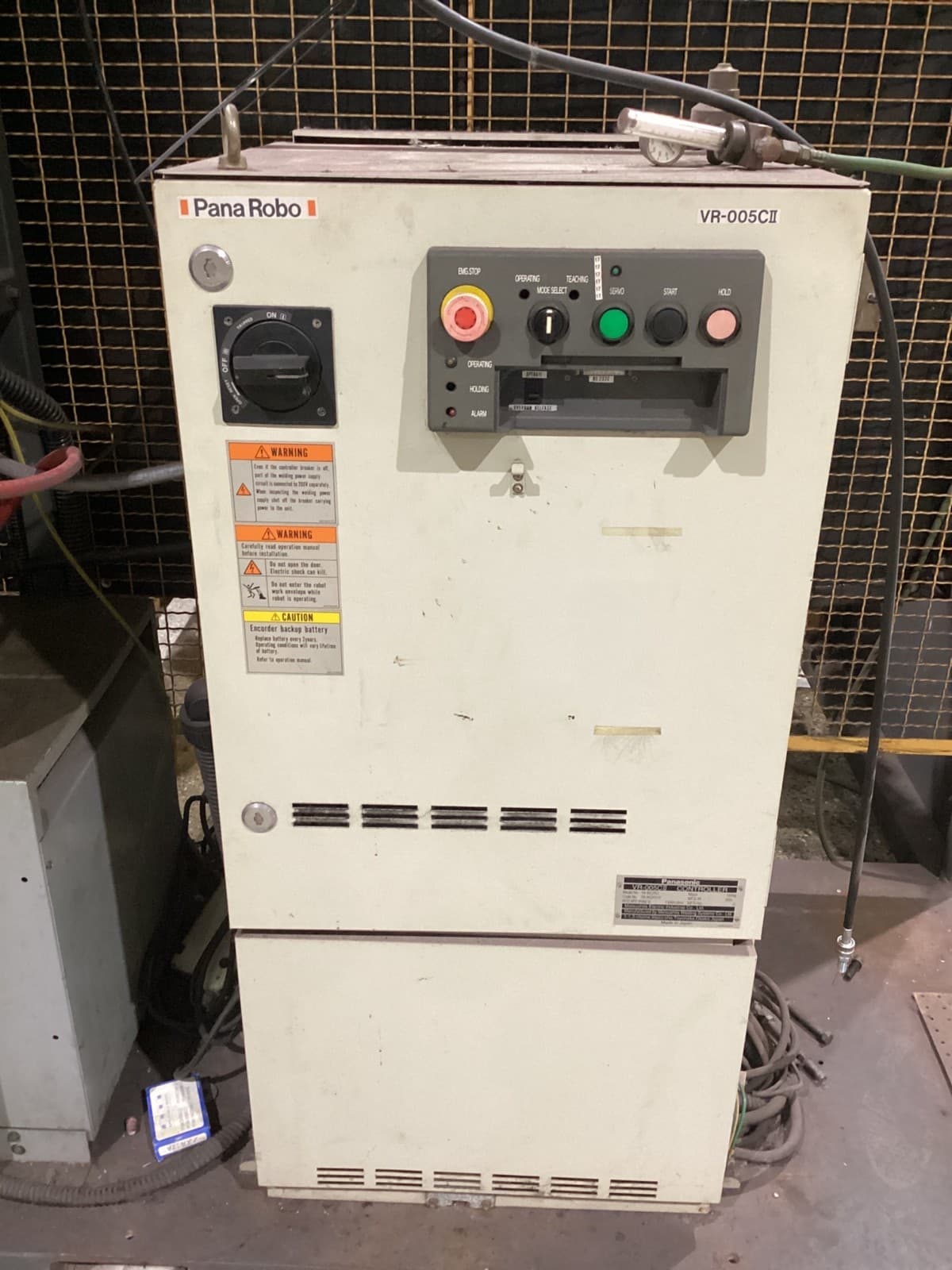 PANASONIC PerformArc VR-005CII Robotic Welding Cell w/ Indexer USED 5