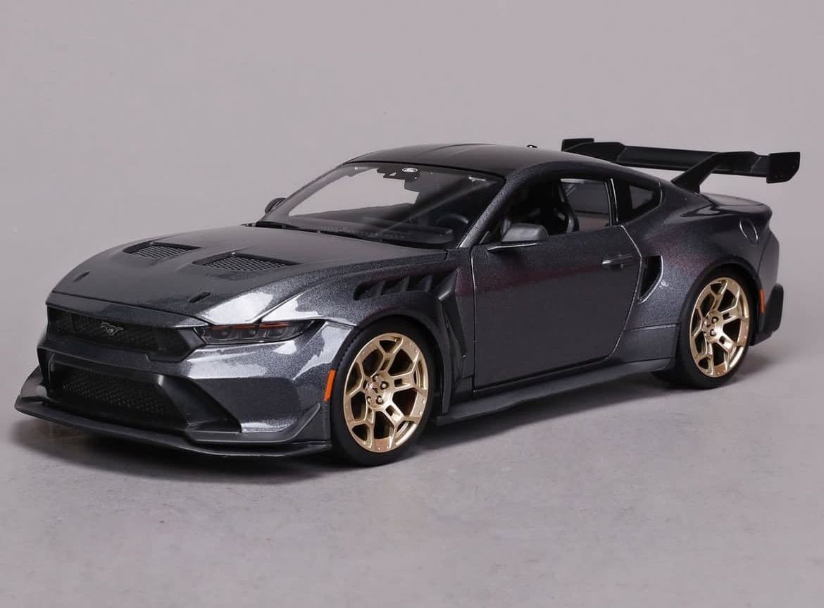 2025 Maisto 1:18 Ford Mustang GTD Special Edition Die-cast Model Sports Car 2