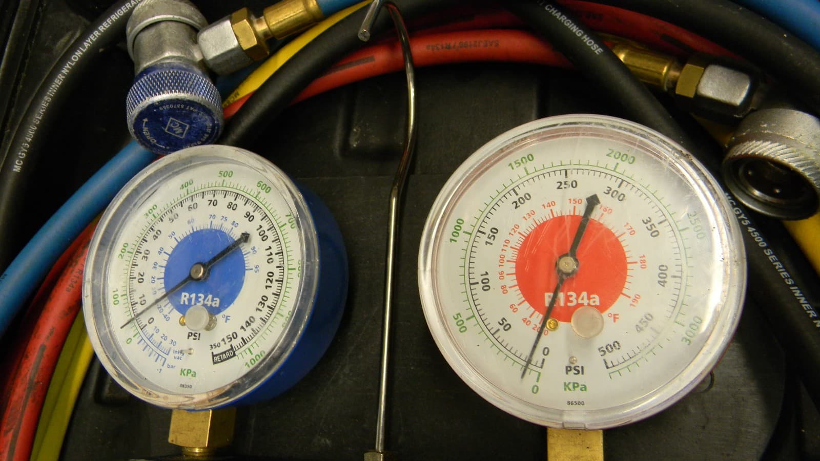 MASTERCOOL FOUR WAY CHARGING AND TESTING MANIFOLD GAUGE SET 3