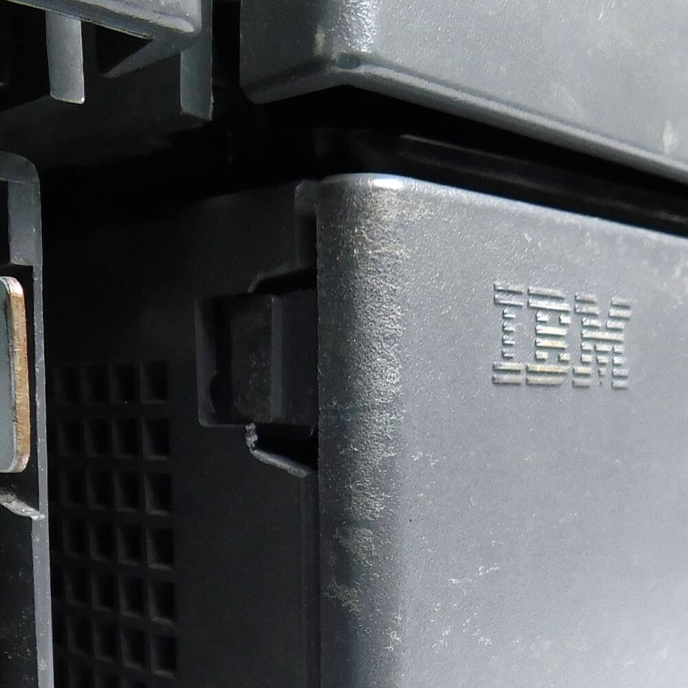 (2) IBM 4800-J22 POS System Retail Cash Registers 700 Series w/ Scanner and Pads 3