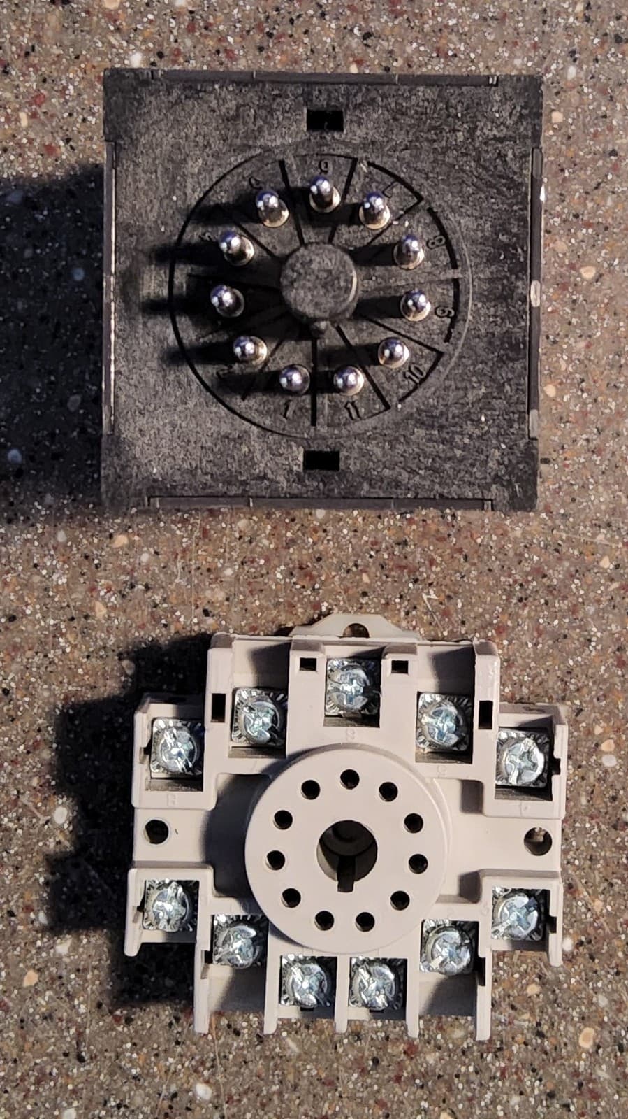 ATC Series 407 Timer with base 3