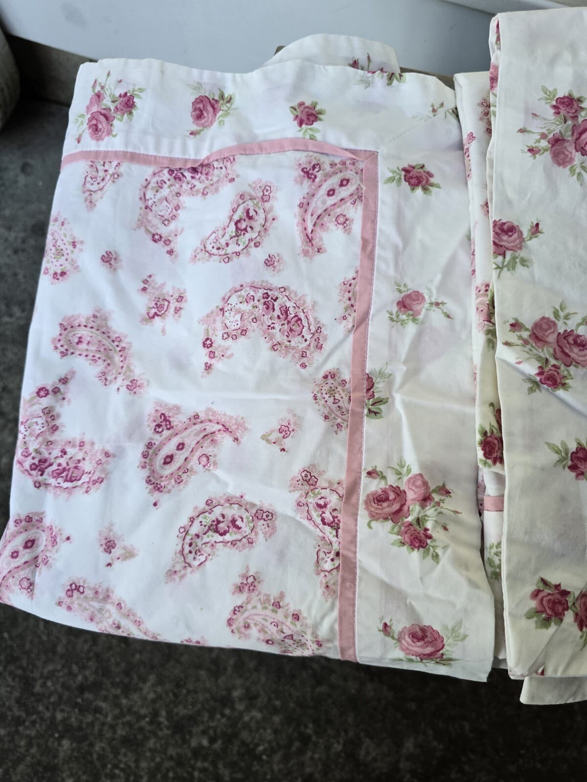 Pair of Simply Shabby Chic Floral Klng Size Pillow Shams New 100% Cotton 2