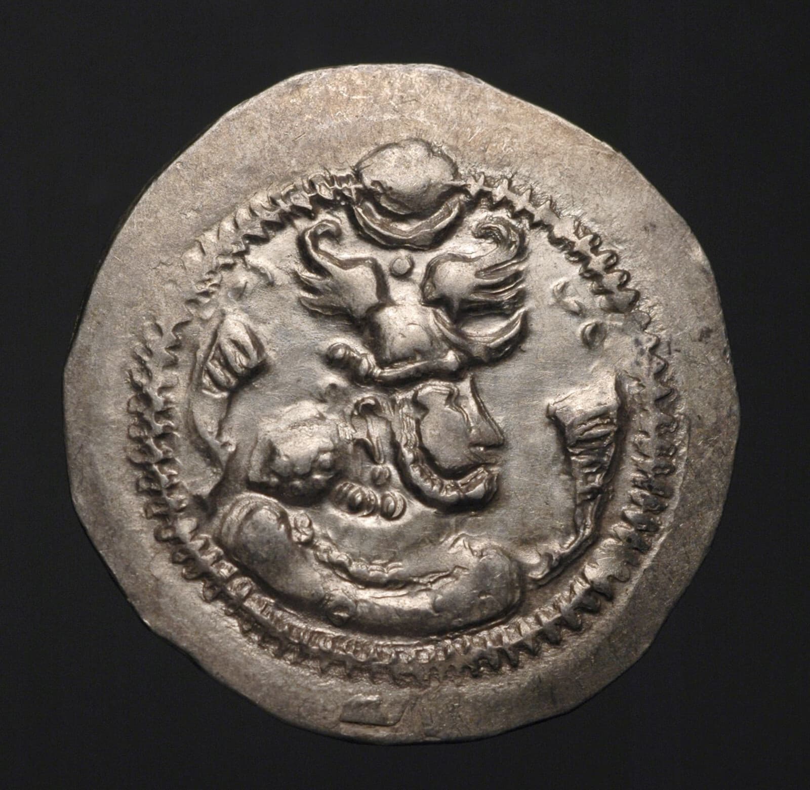 H23-36  PEROZ imitation, AR Drachm, 5th-6th century AD, Hepthalite / Hunnic