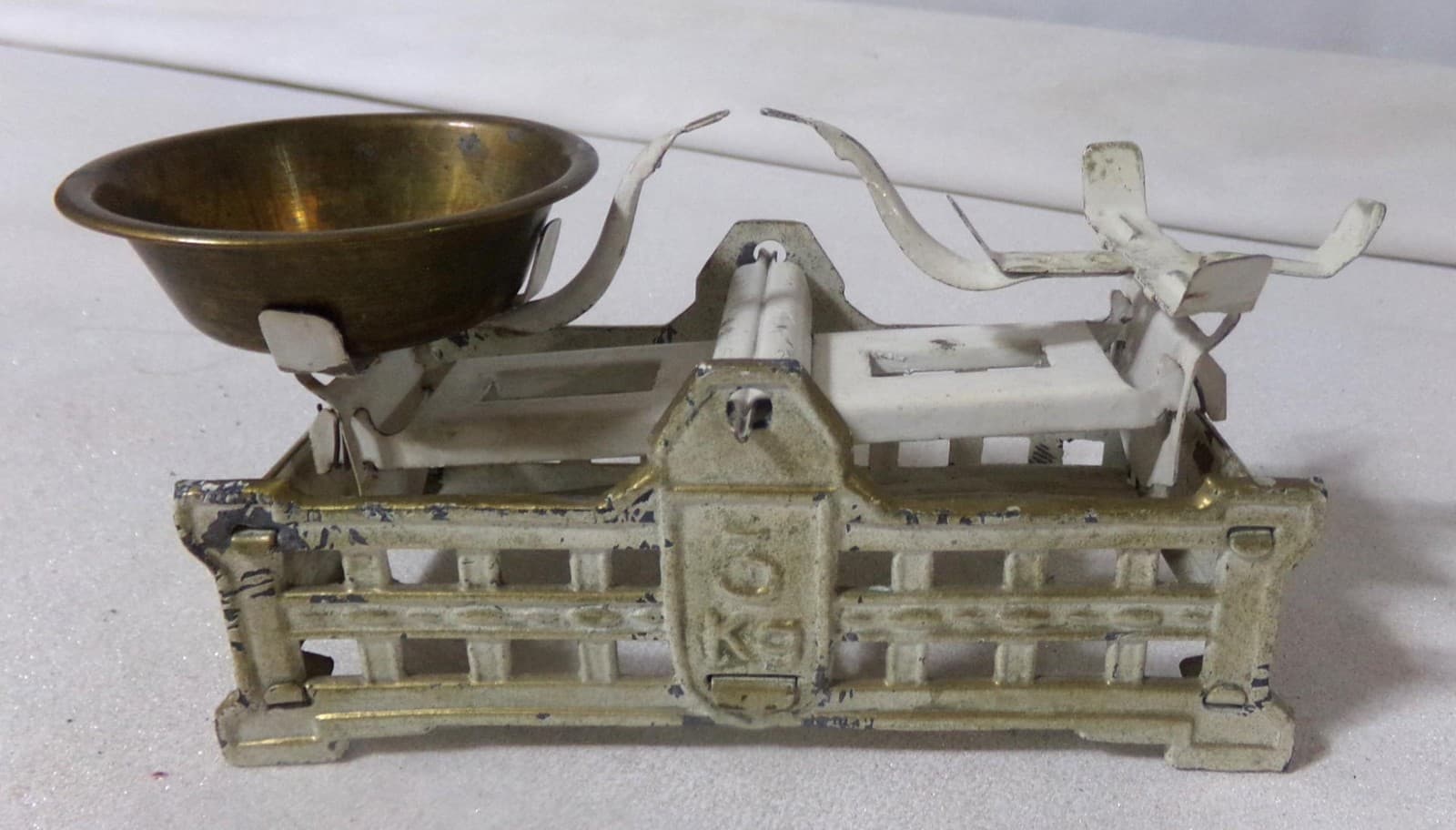 Vintage 3 kg Bing ? Egg Scale 2