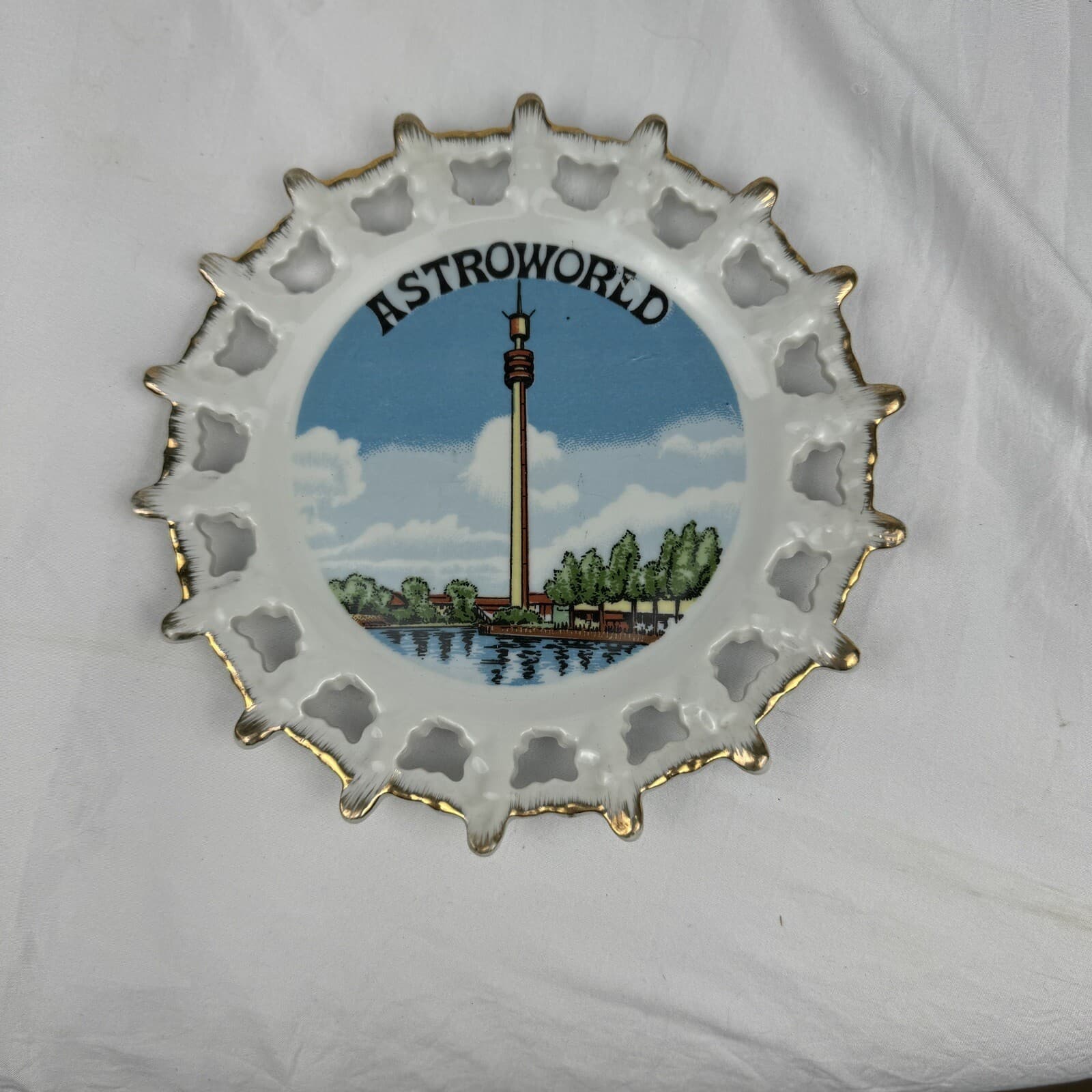 VTG Collectors 3 Plate Set - San Francisco Las Vegas Astroworld Destination 2