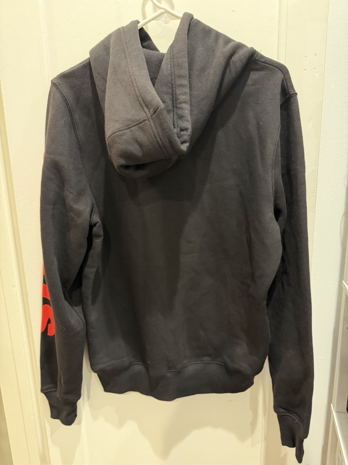 NEW OASIS Live '25 Wonderwall Red Photo Hoodie Black Size Small 4