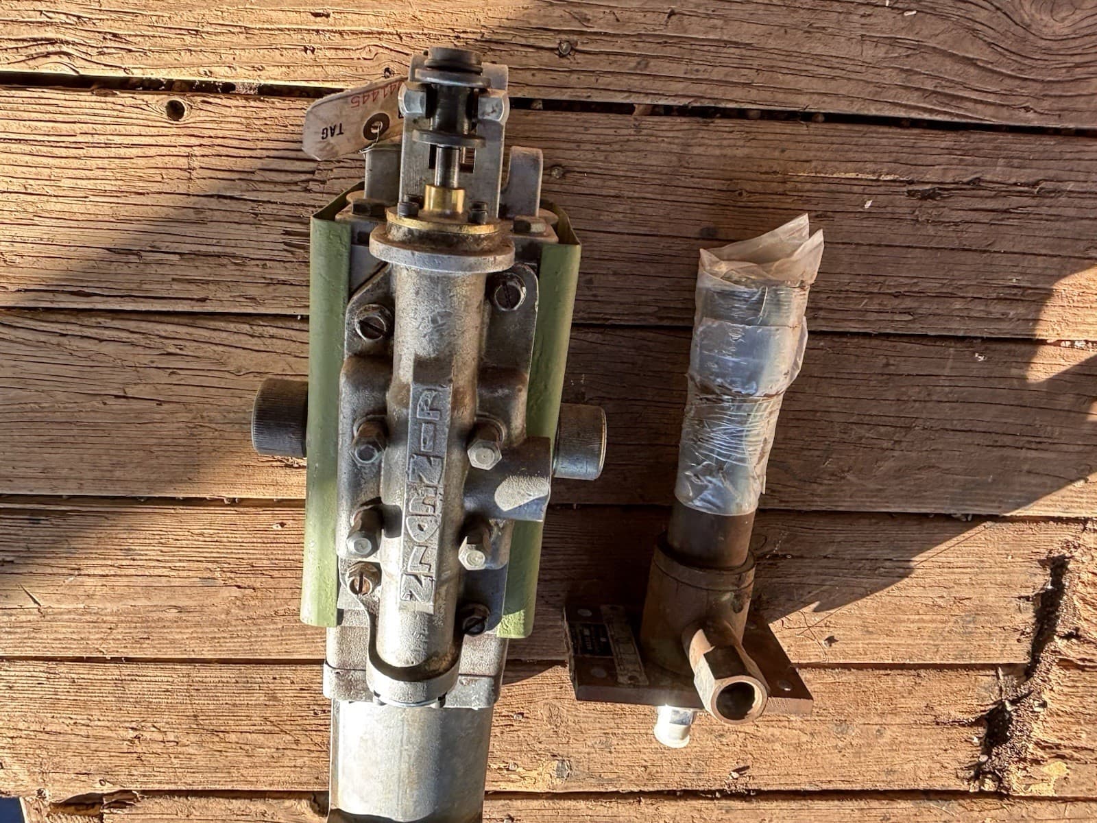 Lincoln Air Motor Power master II 3 in Air motor model. Rebuilt 