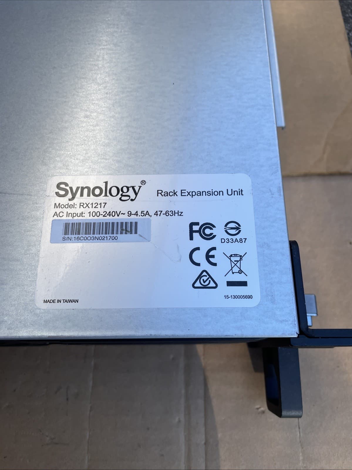 Synology Rack Expansion Unit RX1217 *No HDD* With Trays And Rack Rails 6