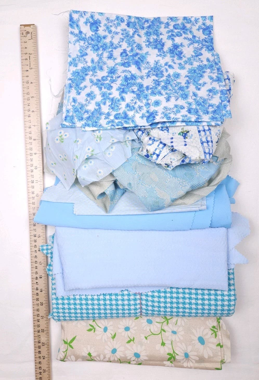 Vintage 60s 70s Grandmaw Lot Of Scrap Fabric Remnants Blues Florals -- 2 Lbs.