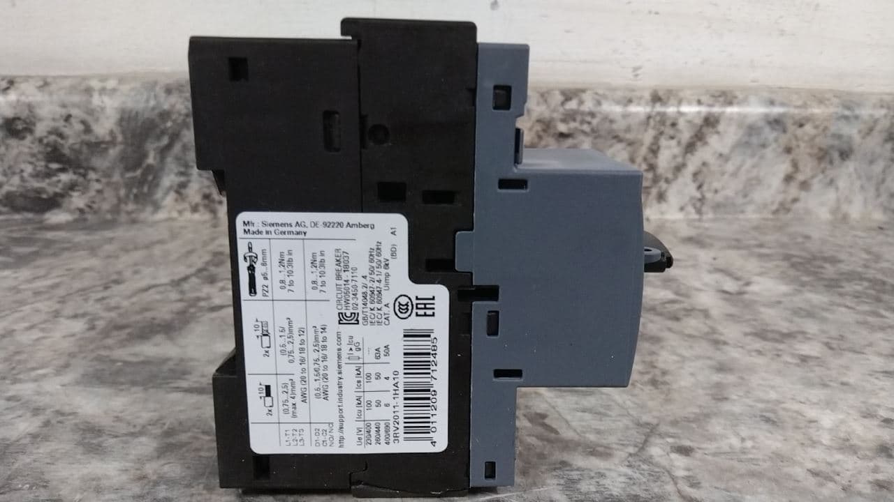 Siemens 3RV20111HA10 690VAC Maximum Voltage Rating Manual Motor Starter 3