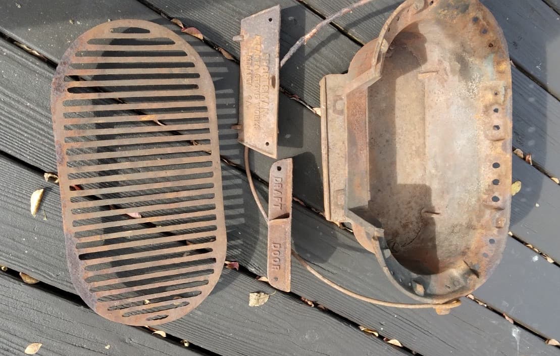 VINTAGE ATLANTA STOVE WORKS SPORTSMAN CAST IRON HIBACHI GRILL WITH HANDLE 6