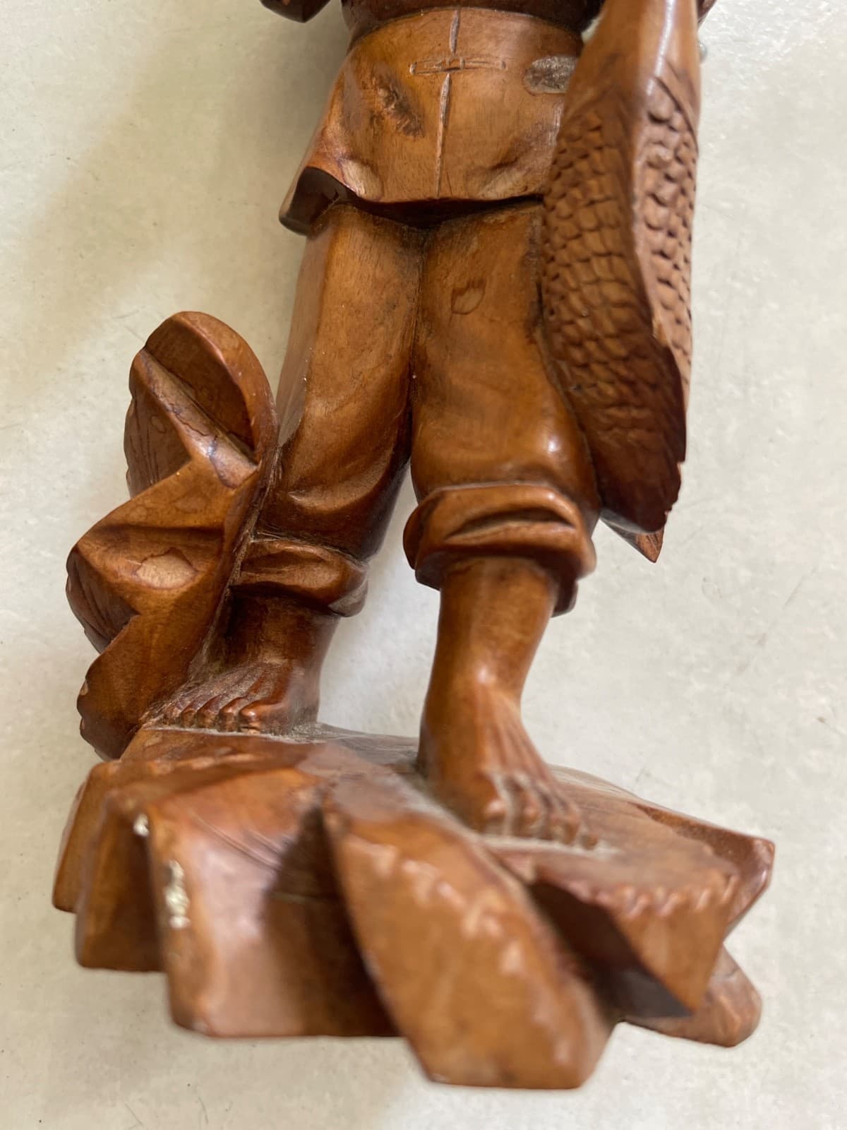 Vintage Hong Kong  Carved Fisherman Figurine 4