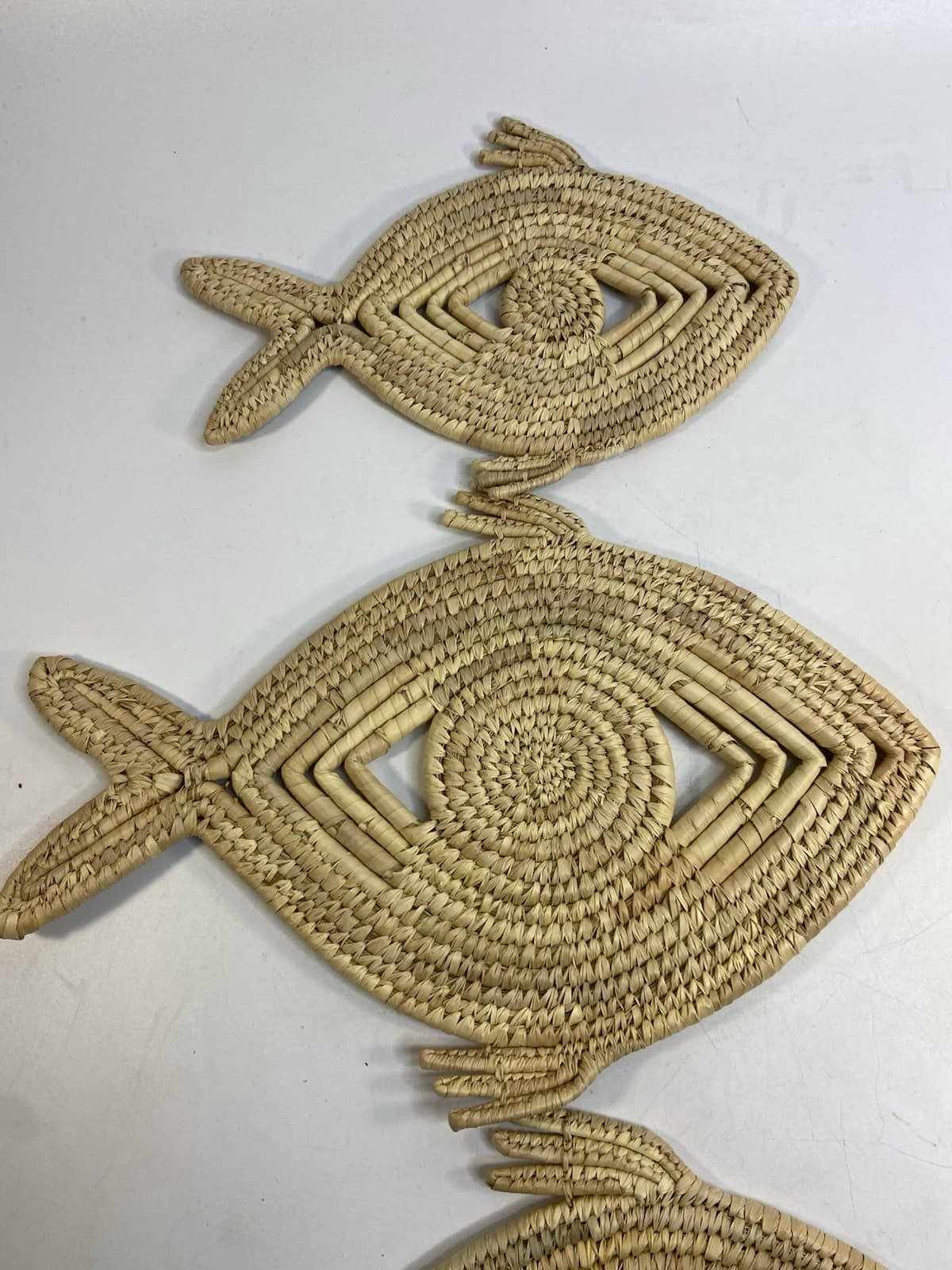 Set Of 3 Fish Trivet Hot Pads Wall Decor Woven Rattan Different Sizes MCM 3