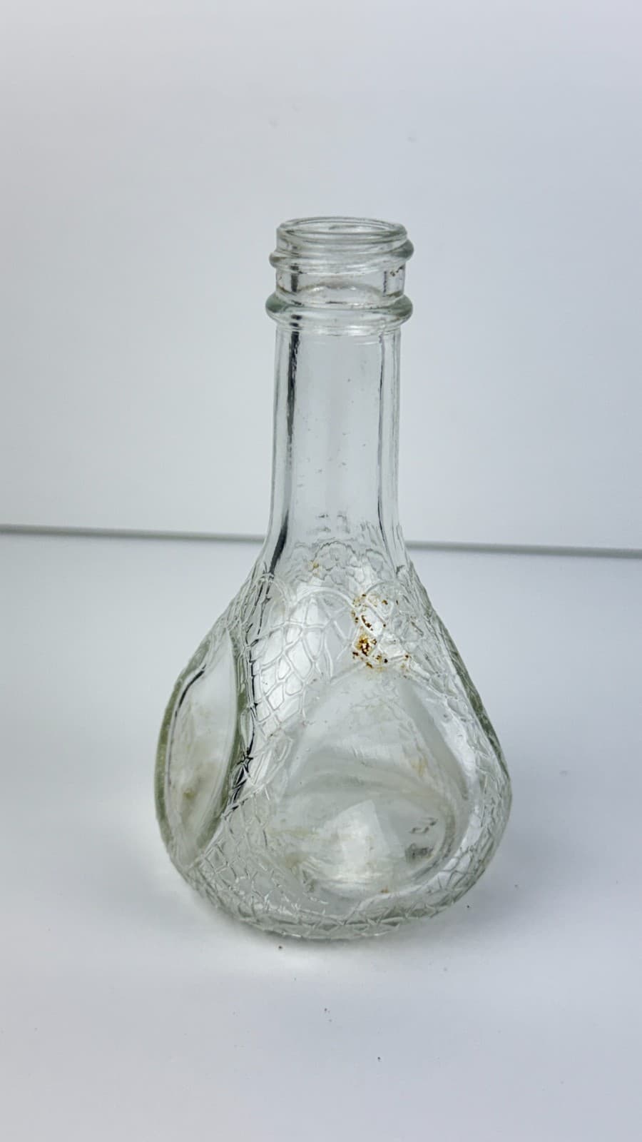 Vintage "INSIST ON VIRGINIA DARE FLAVORS"  1.5 oz. Clear Glass bottle 3