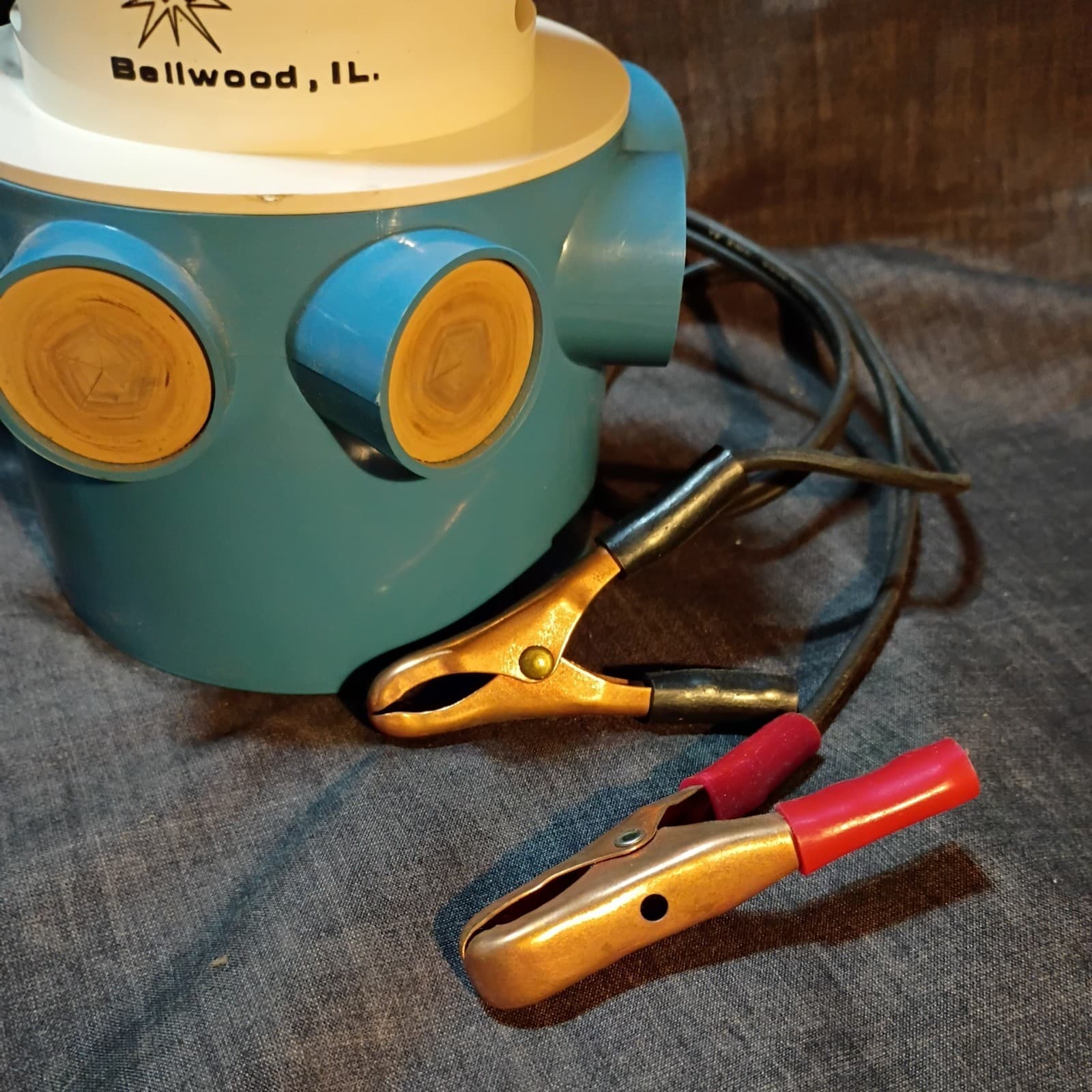 Elco-8 Station Spark Plug Cleaner  Vintage 12 volt  d. c. Cleaner 5