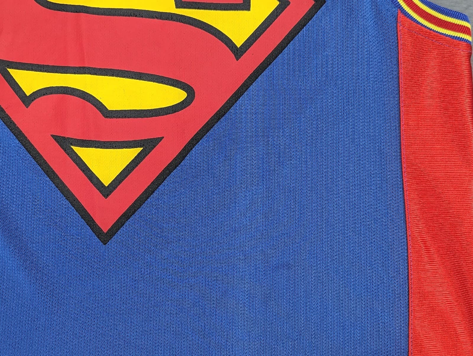 Vintage Men's DC Comics Superman Basketball Jersey Sleeveless Shirt Size Medium 6
