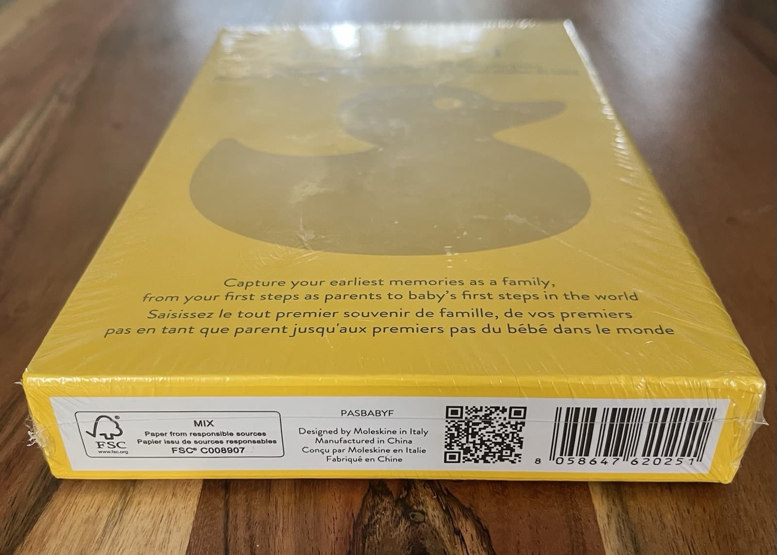 Moleskine Baby Journal - Hardback Yellow - Record Pregnancy to First 2 Years New 4