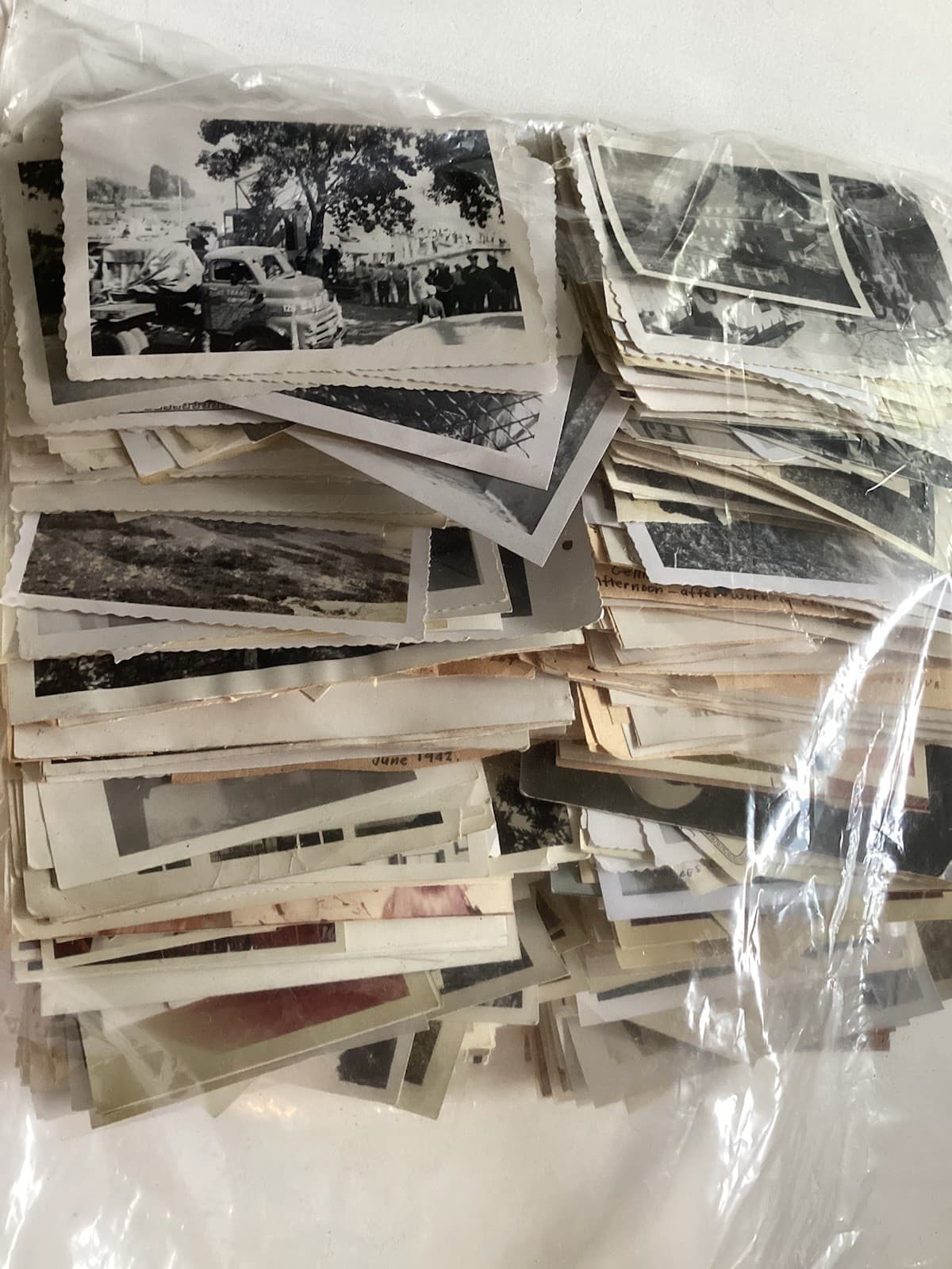 3 Pounds JUNK Vintage Photo Lot Vernacular Snapshots Art Craft Journal 600+ 3