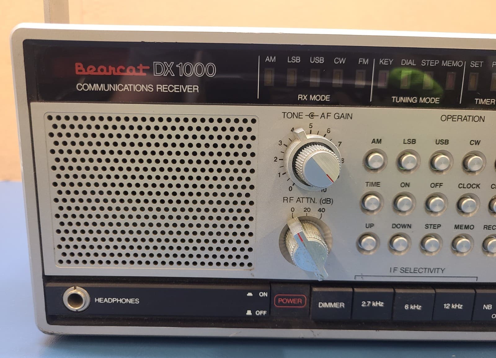 Bearcat Communication Receiver DX-1000 Short Wave Radio As-Is 2