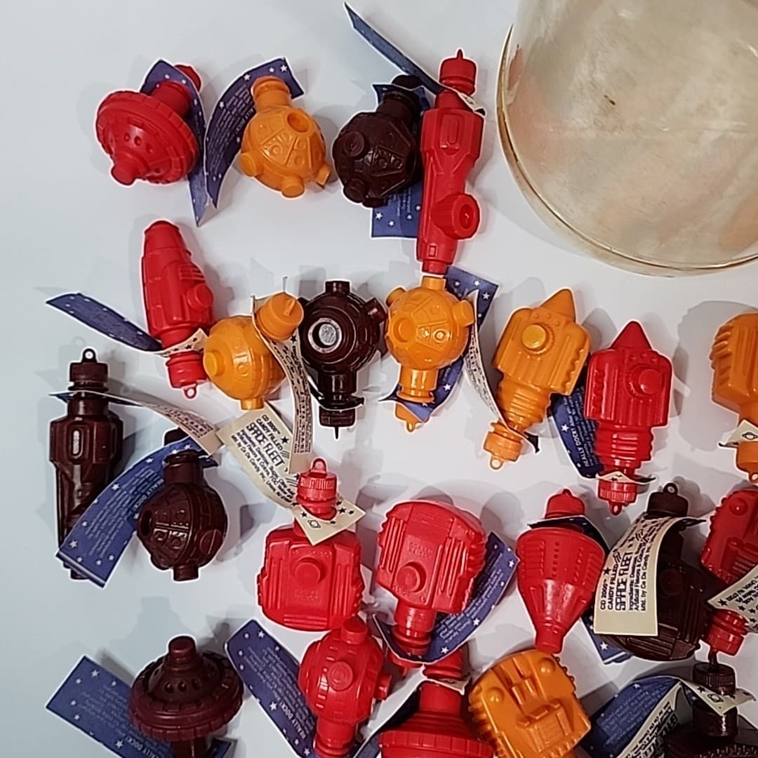 Vtg Space Fleet 2000 46x Interlocking Ships Stations w Store Display Ca De Candy 2