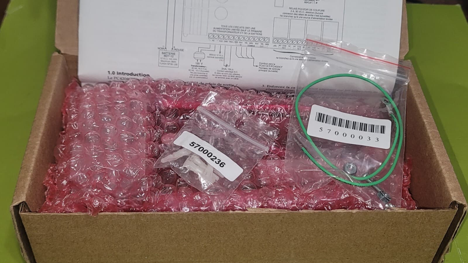 DSC PC4204CX MAXSYS Power Supply / Relay Output / Combus Repeater Module NEW 2