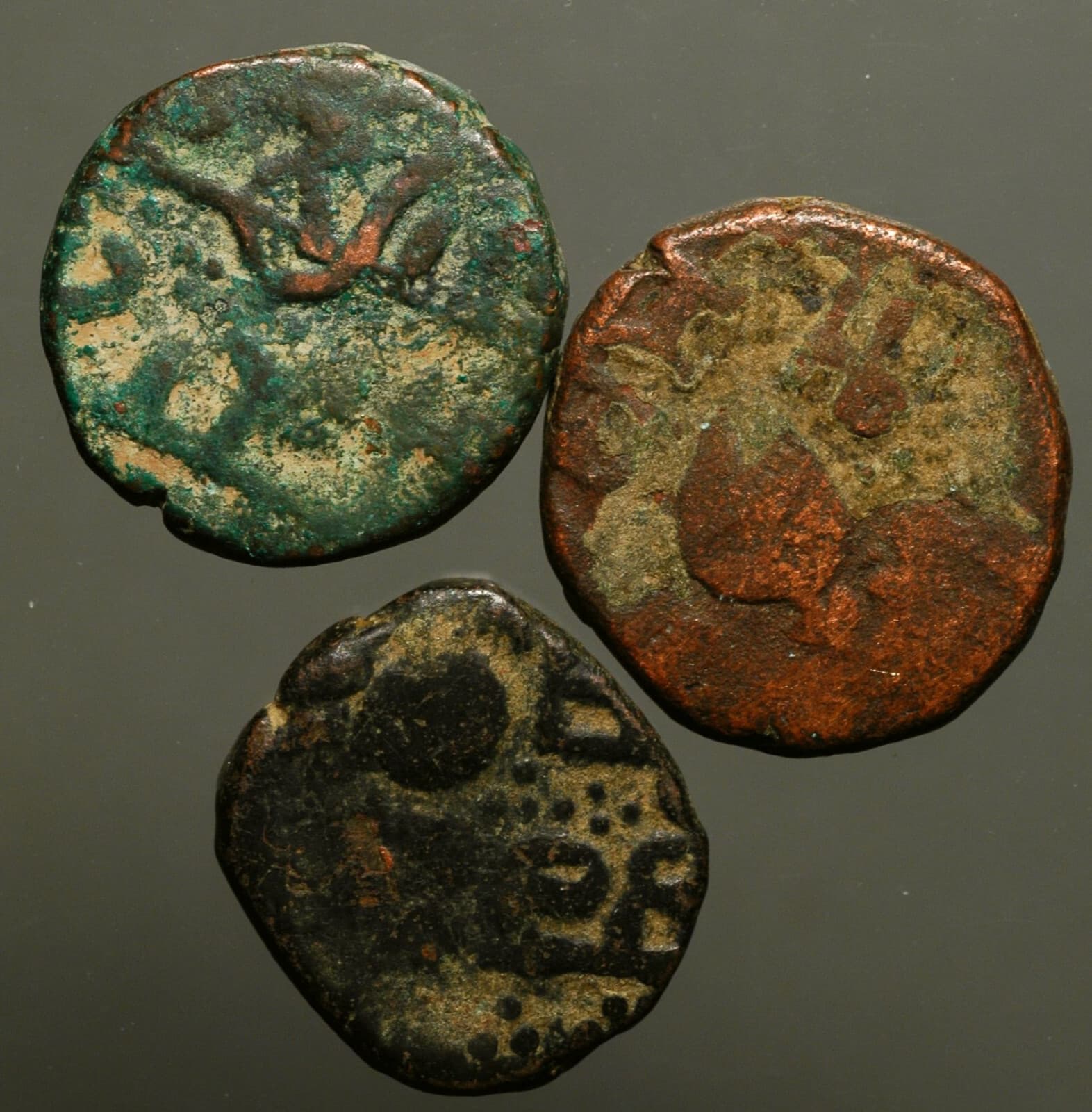 I43-17  EMPIRE OF SIKH,  Copper Pasia,   VS1885 (1828AD),   Lot of 3 coins