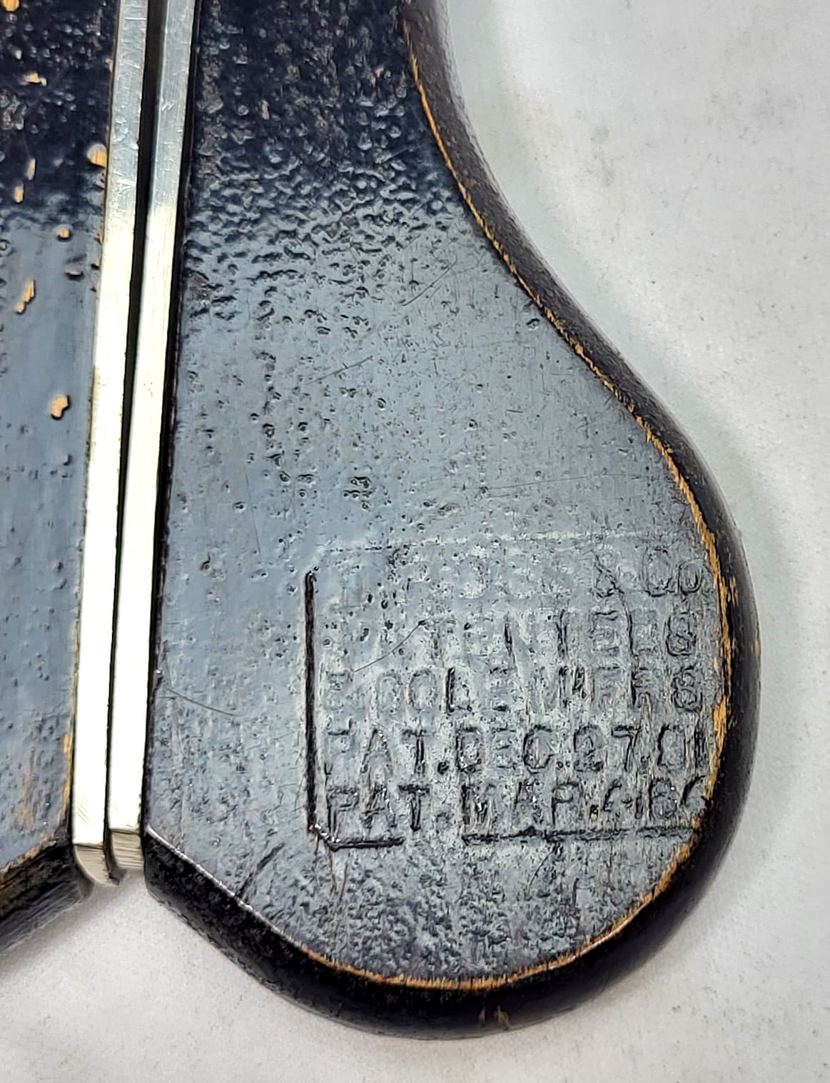 Antique Wood Shuttle Punch Sliding Needle Weaving Rug Hooking Tool pat1800s /S6 4