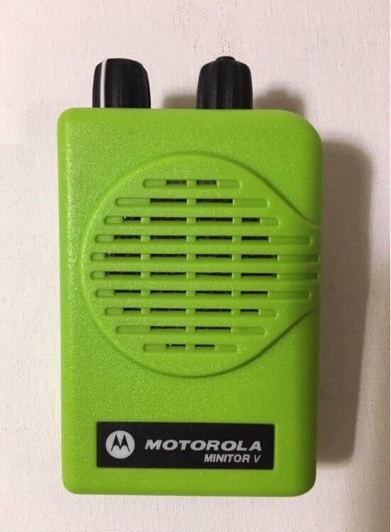 MOTOROLA MINITOR V (5) VHF HIGH BAND PAGERS 159-167 MHz APEX GREEN SV 2-CHANNEL