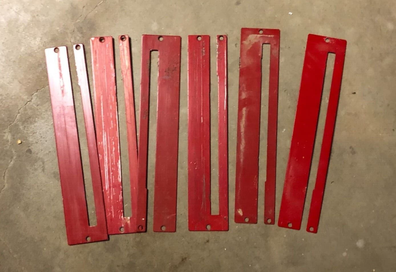 ONE (1) RYOBI BT3000 10” TABLE SAW Throat Plate Insert - used but good working