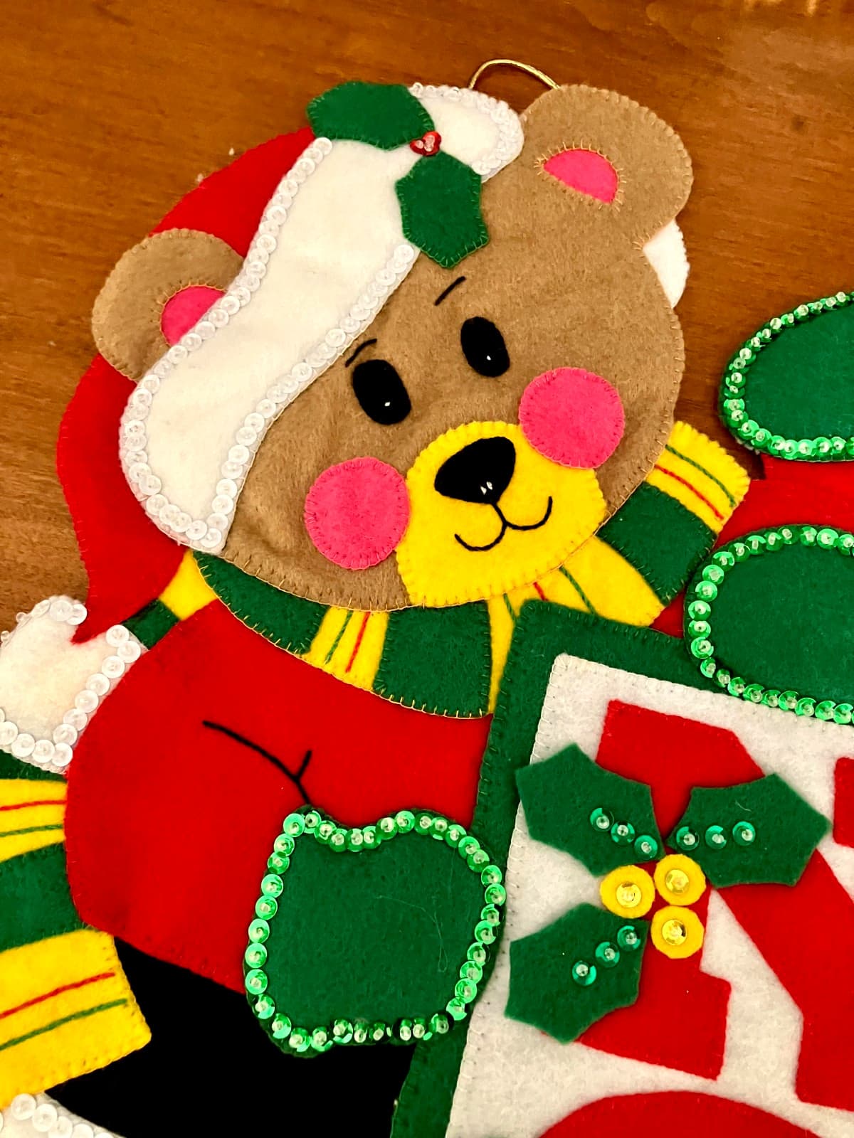 Finished - Felt & Sequins Handmade - Noel - Christmas Wall Hanging  Teddy Bears 4