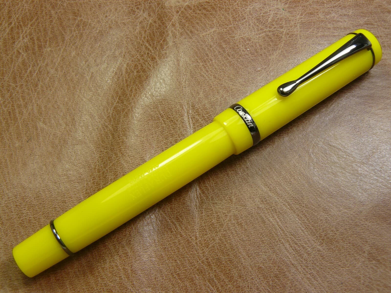 CONKLIN DURAGRAPH YELLOW HORNET LIMITED EDITION  FOUNTAIN PEN OMNIFLEX NIB 3