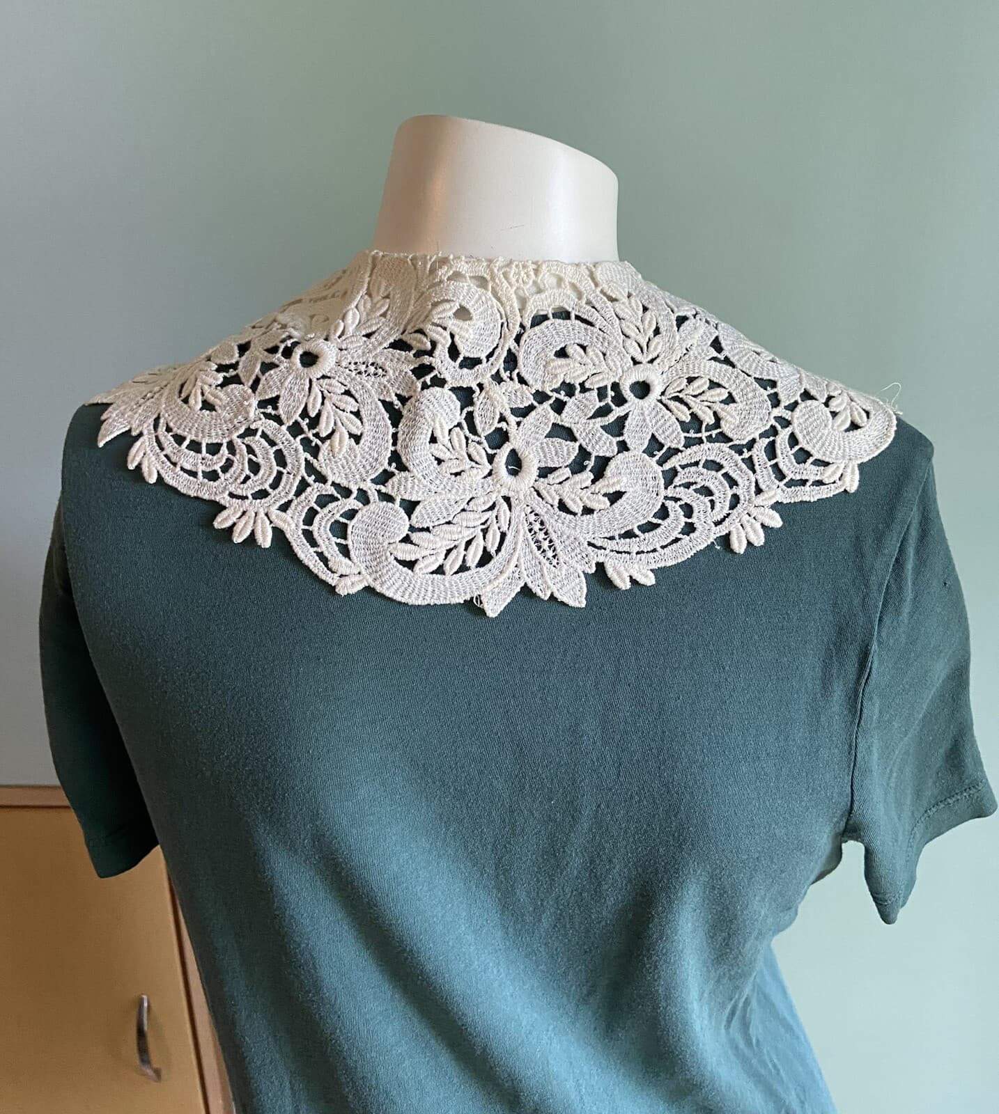 Vintage Lace Crochet Jewelled Collar Teena Brown 1950s Faux Pearls Rhinestones 2