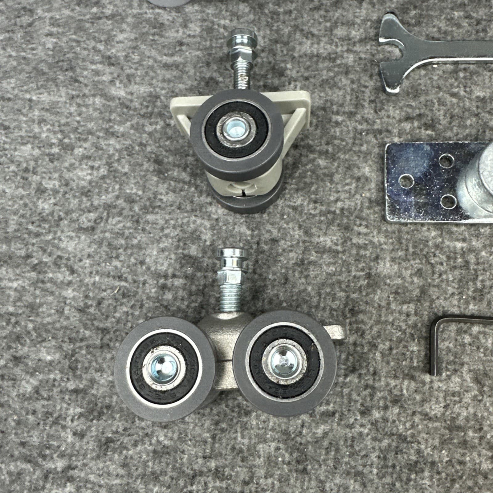 Cavity Sliders Hardware Set with SofStop Soft-Close DKS0511 SINGLE 200LB 5