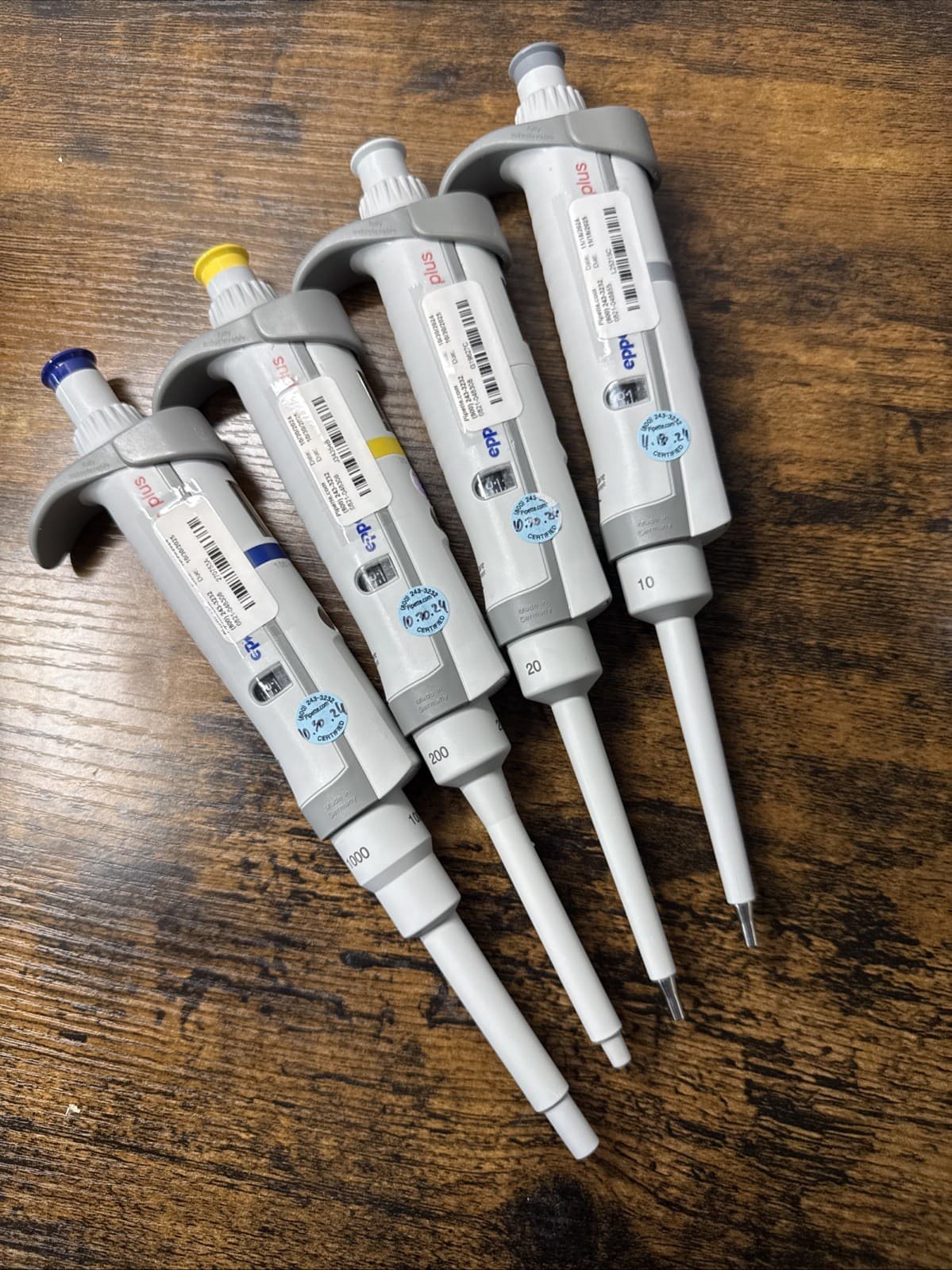 Eppendorf Research Plus Pipette set of 4 -  1000, 200, 20 & 10: Calibrated 2