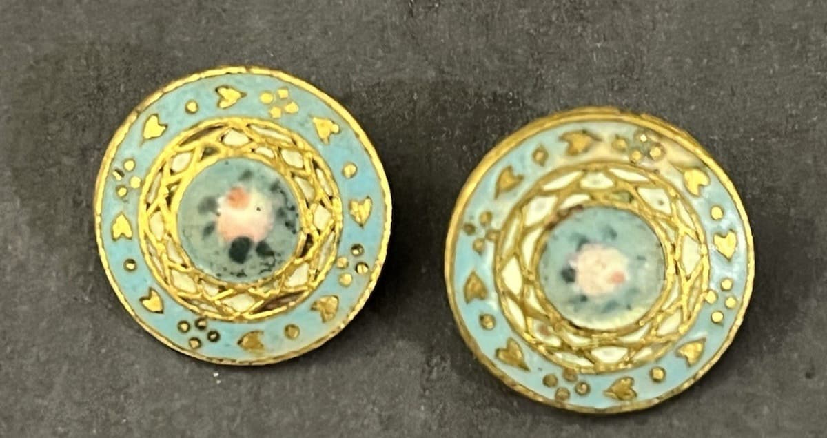 2 VTG Button Shank Antique Aqua  Paint Rose 1/2" Gold Enamel Hearts? 2
