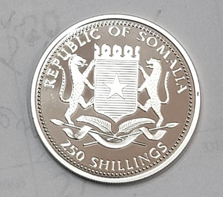 250 Shillings Penguins Wildlife Conservation 2000 Somalia Ag Proof 2