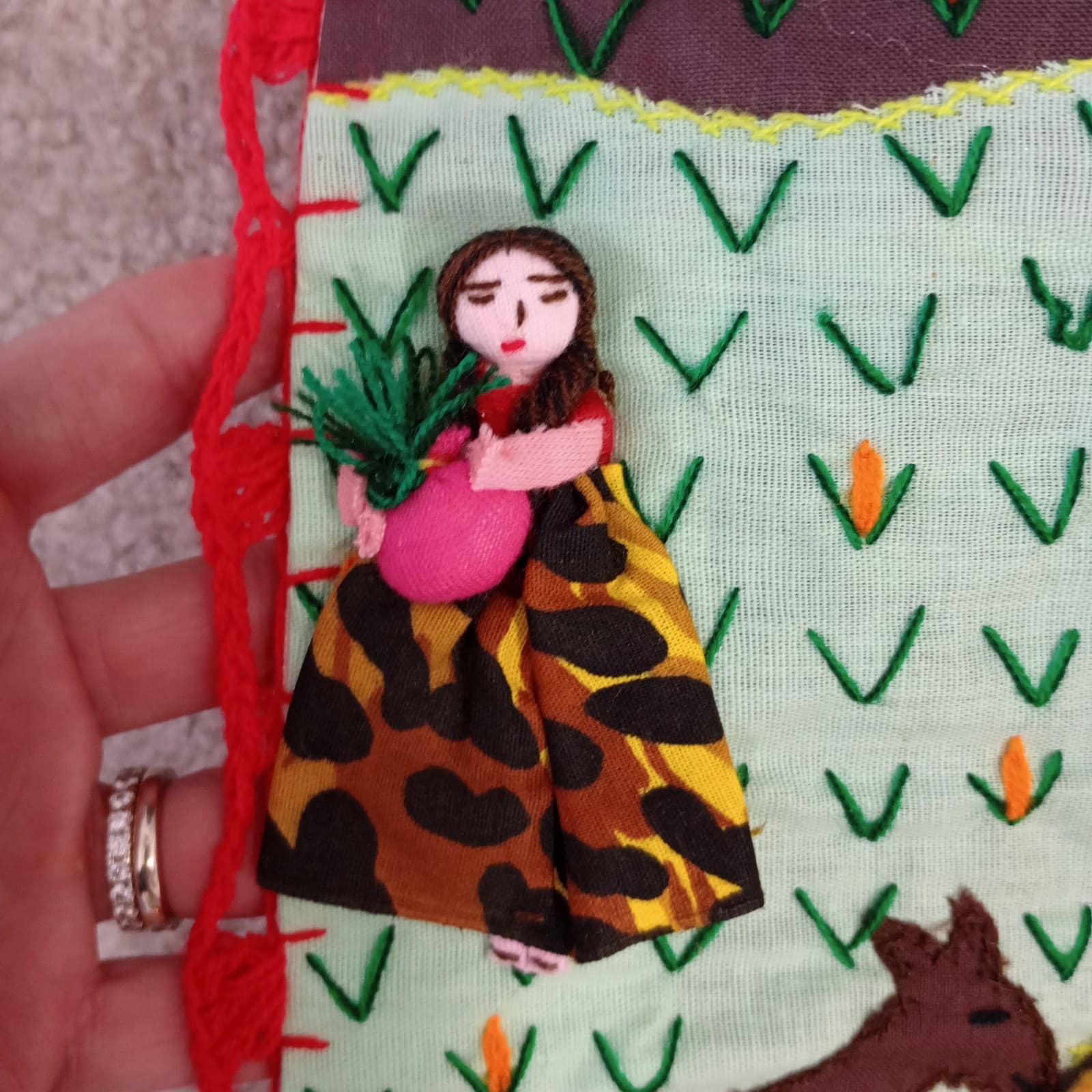 Peruvian Arpillera 3D Applique Folk Art 19”x19” Cotton Wall Art/Tapestry 3