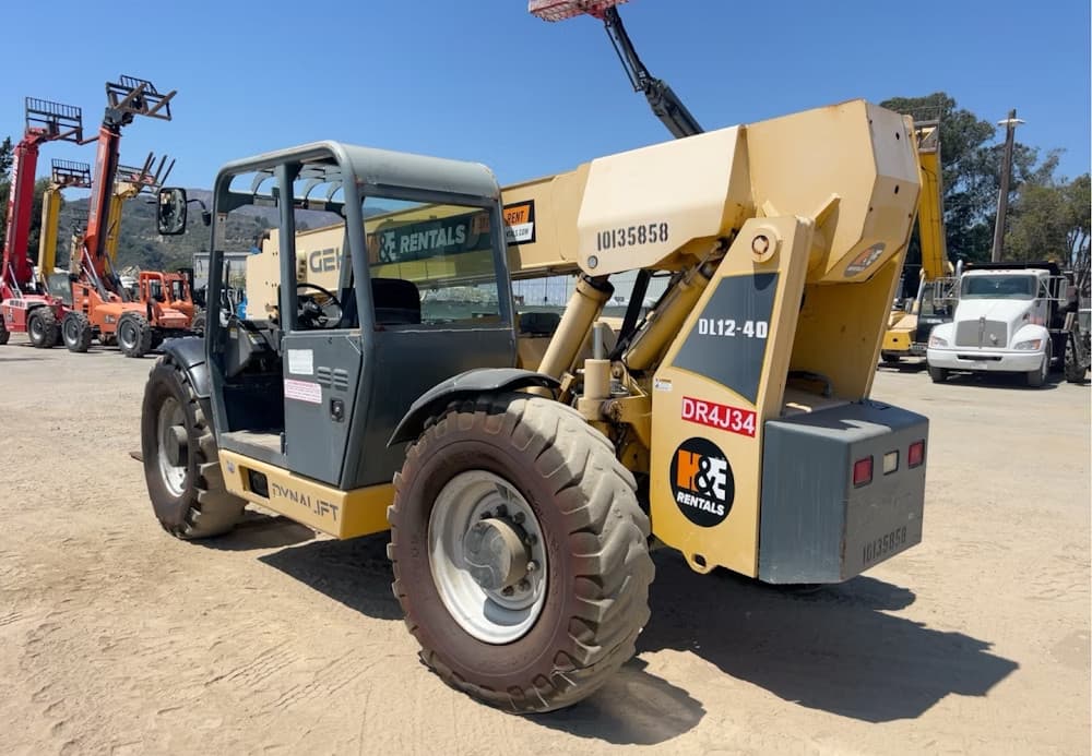 Gehl DL12-40 12,000 lb Telehandler – John Deere Diesel – Power Shift – 4x4 – 40' 5