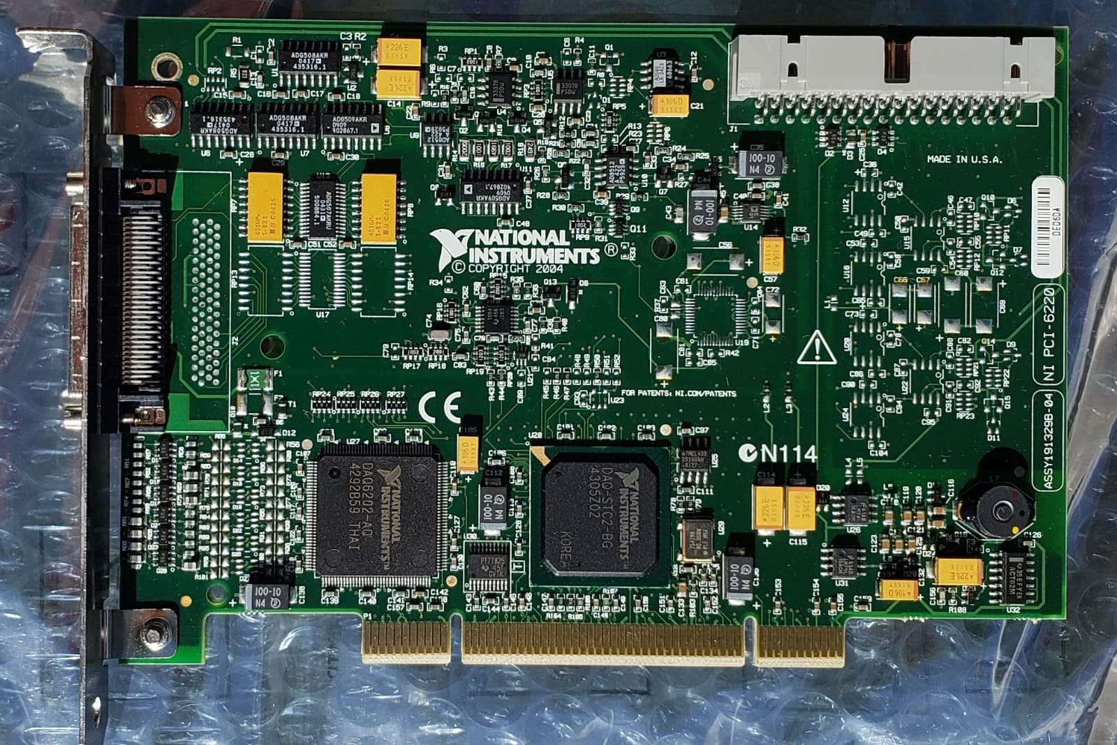 National Instruments NI PCI-6220 DAQ Card Board + NI-DAQ 7 LabVIEW Disks Manuals 2