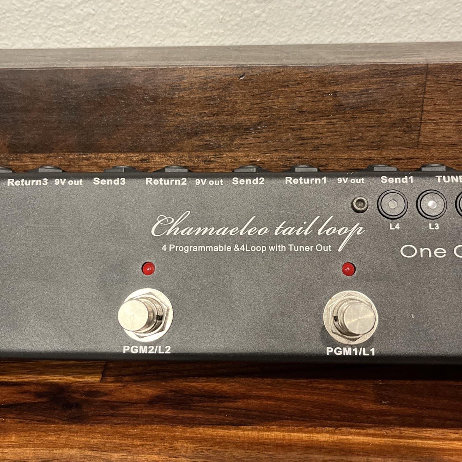 One Control Chamaeleo Tail Loop 4 Programmable And Tuner Out 3