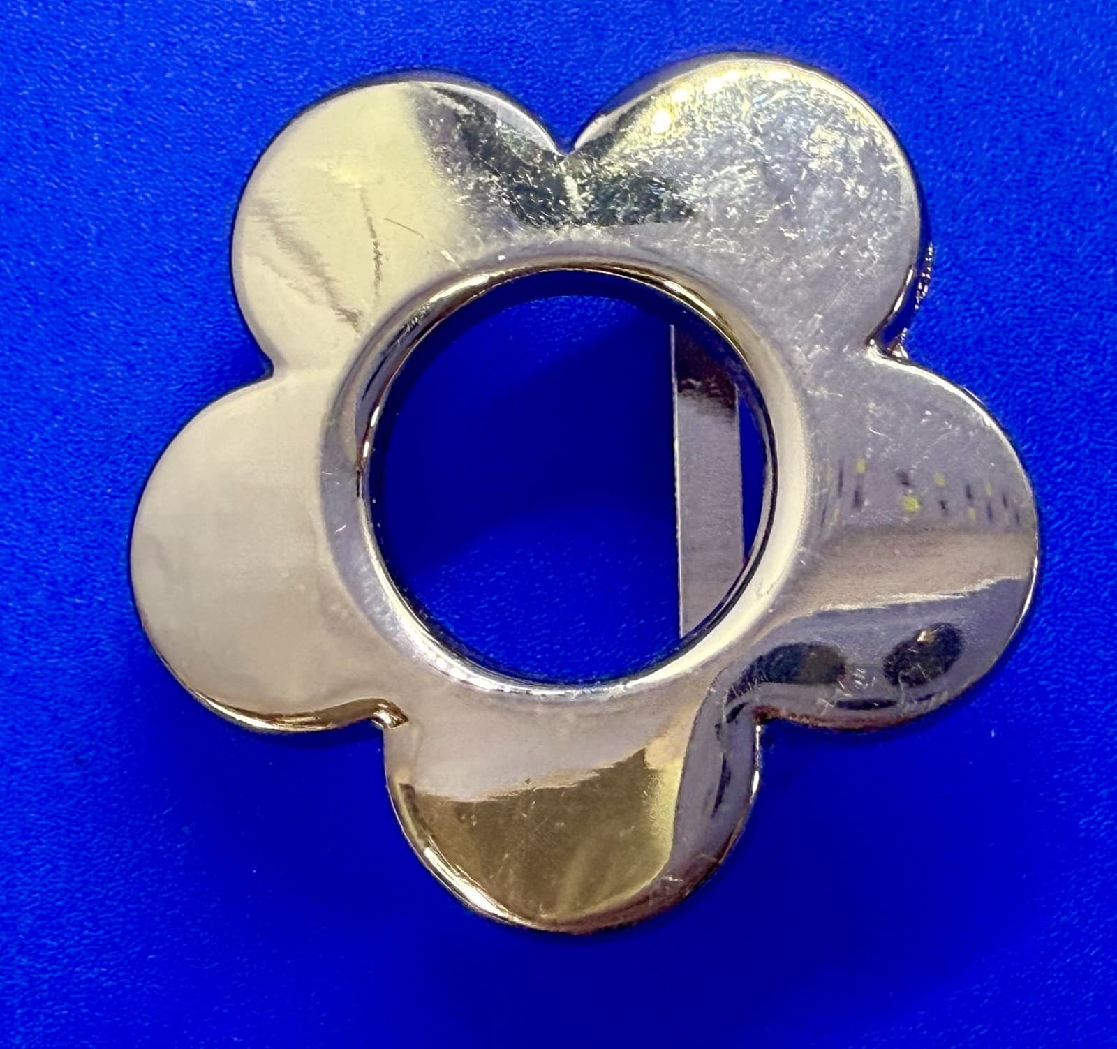 Flower Shaped Openwork Gold Color Women's Girls Belt Buckle for 1.25" Wide Belt 2