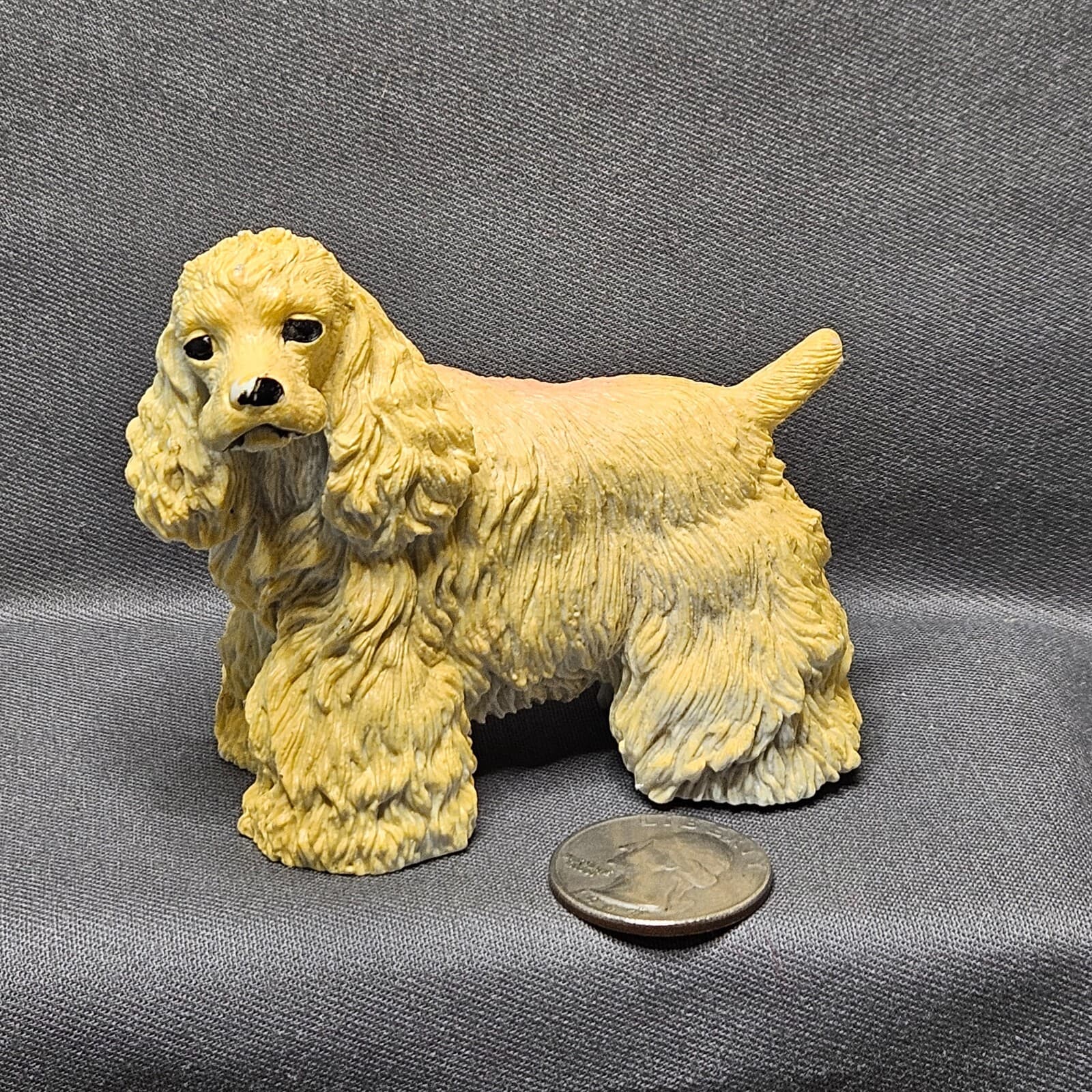 Springer Spaniel Figurine Resin 1997 China Statue Blonde Tan Golden