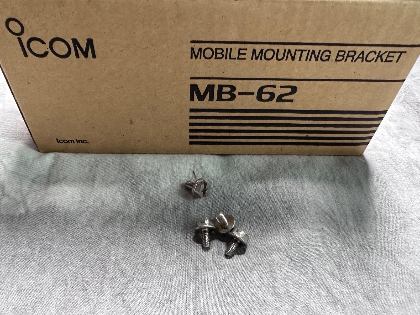ICOM MB-62 Mounting Bracket 4